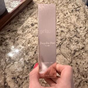 Girlactik Rose Petal Dewy Face Mist